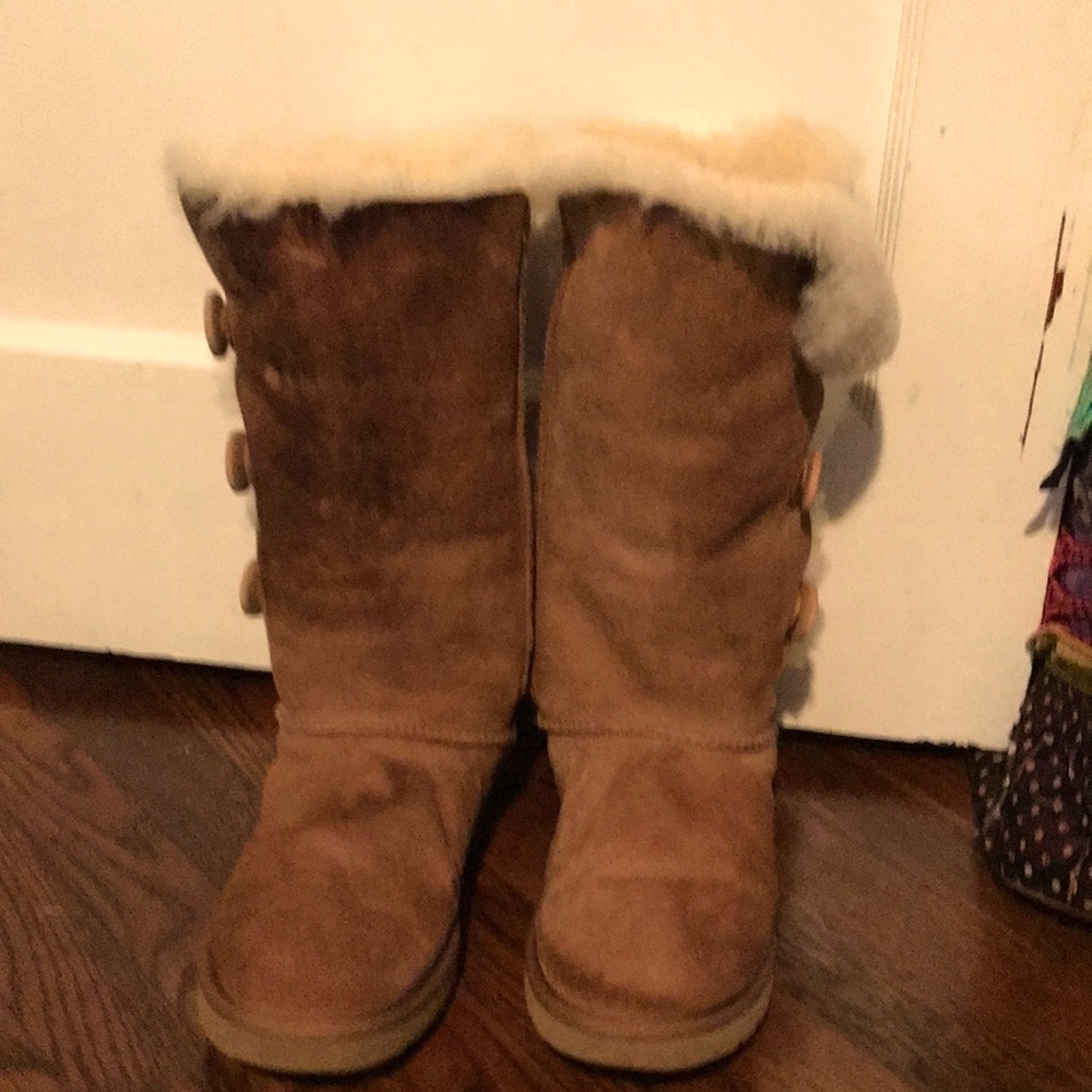 Women’s Chestnut Ugg Boots preowned cond size 10